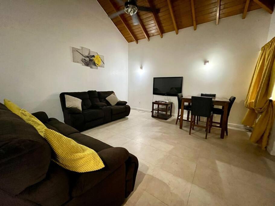 Crosbies Cabins Large Modern Space Cedar Grove Екстер'єр фото